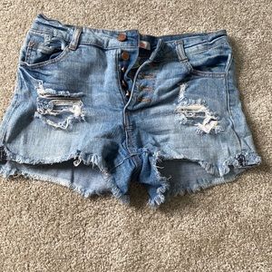 Ripped Jean shorts